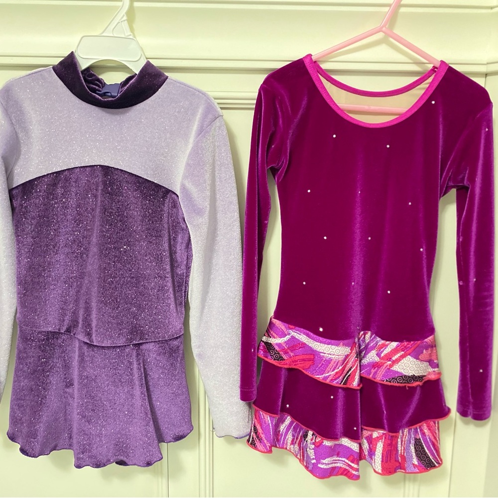Little girls skating leotards. Fits size 8.